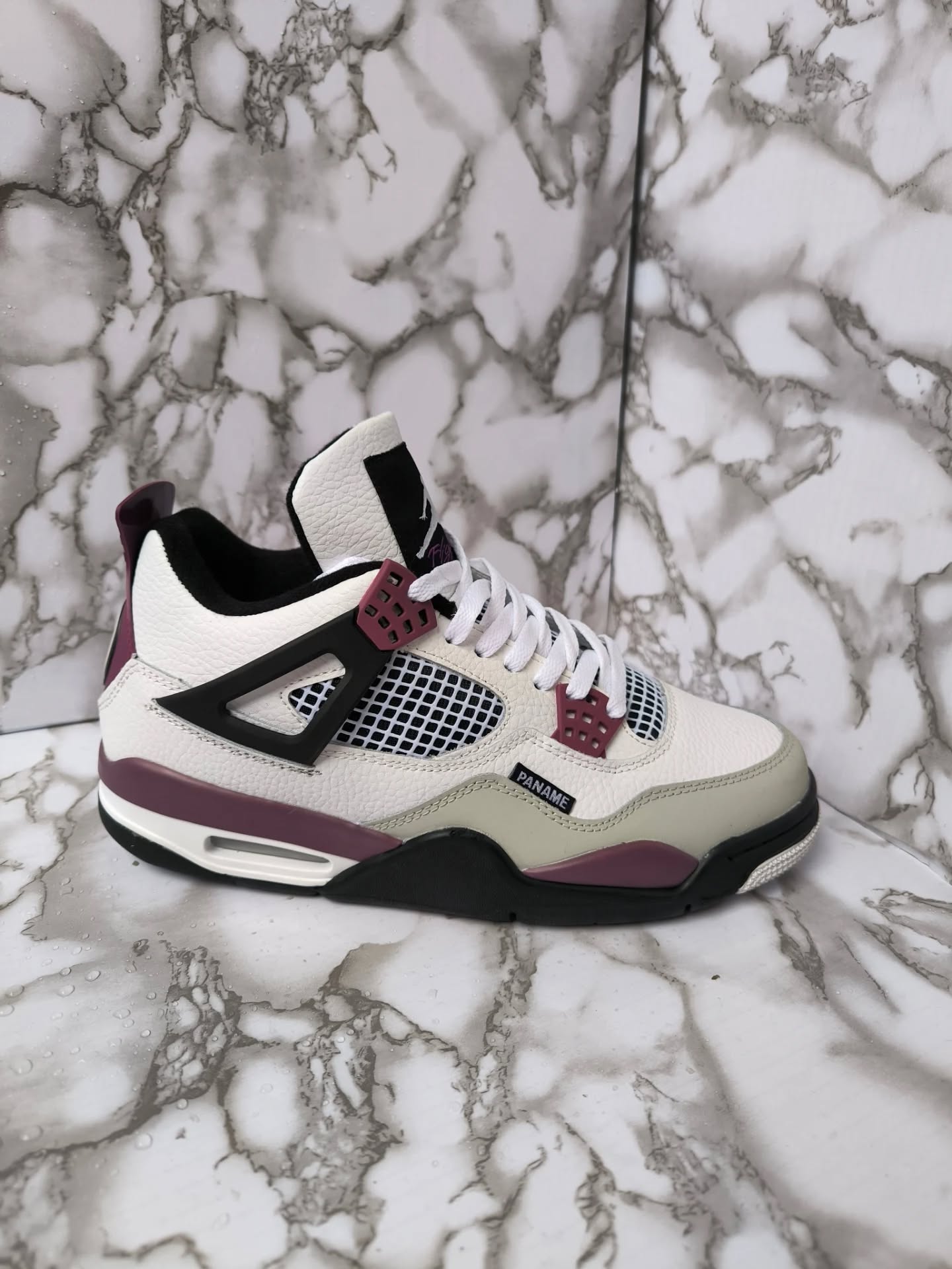 Jordan 4 PSG