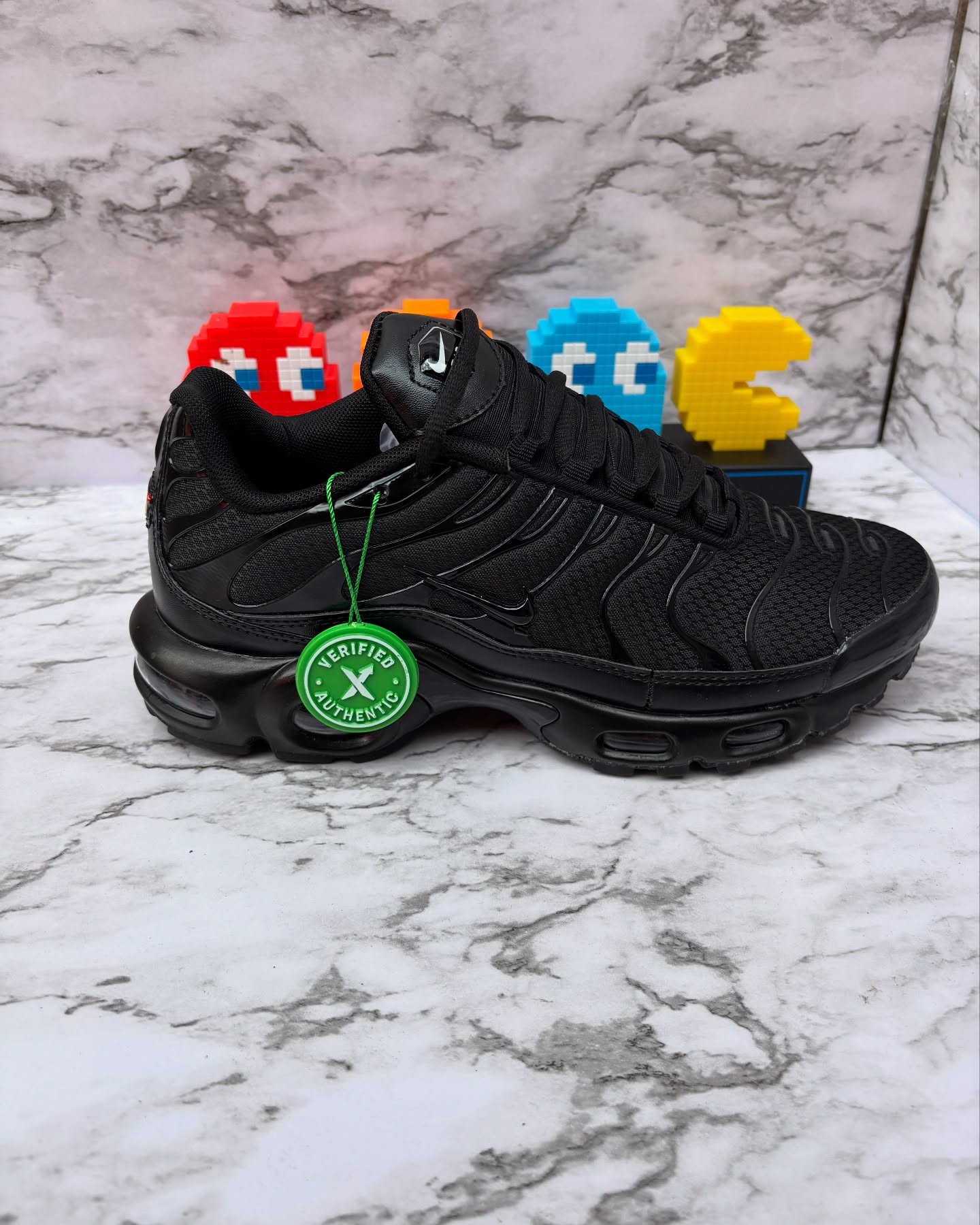 TN Triple Black